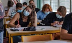 COVID-ul prezent în educație! Profesori, studenți, elevi și grădinițe, în carantină