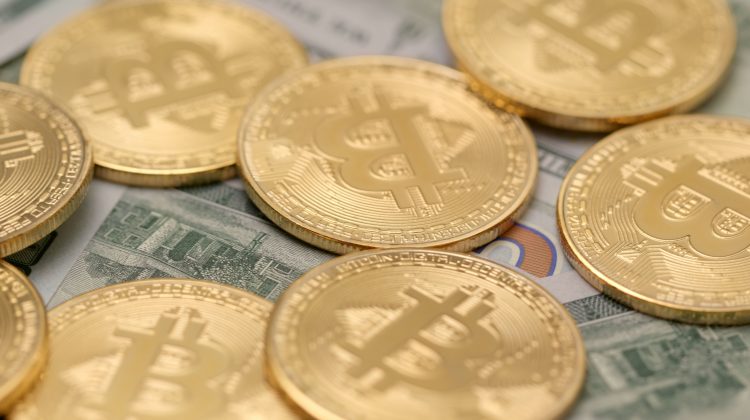 Țara în care deținătorii de criptomonede vor fi amendați. Tranzacțiile, totuși, continuă să crească