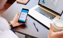 Curs valutar 10 martie 2021: Cum evoluează prețul euro și al dolarului