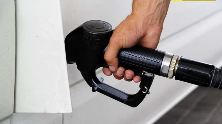 DOUĂ motive stau la baza scumpirii carburanților