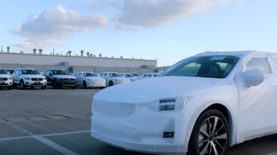 Un mare producător de automobile anunță că în următorii 10 ani renunță la toate motoarele cu combustibil