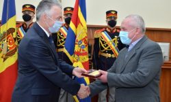 Veterani ai luptelor de pe Nistru, decorați cu distincții ale Armatei Naționale