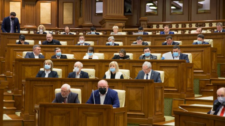 (VIDEO) PSRM readuce „legea lustrației” pe masa deputaților. Motivul invocat de socialiști