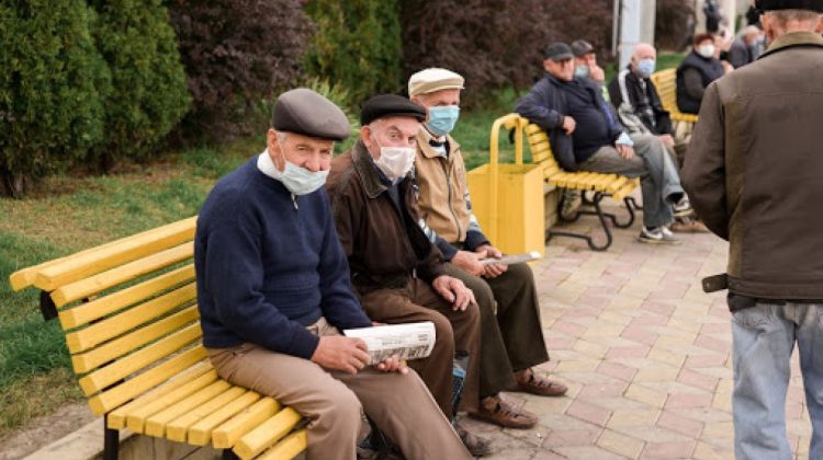 Pensionarii cu un venit de până la 4000 de lei, vor primi un ajutor de 1000 de lei