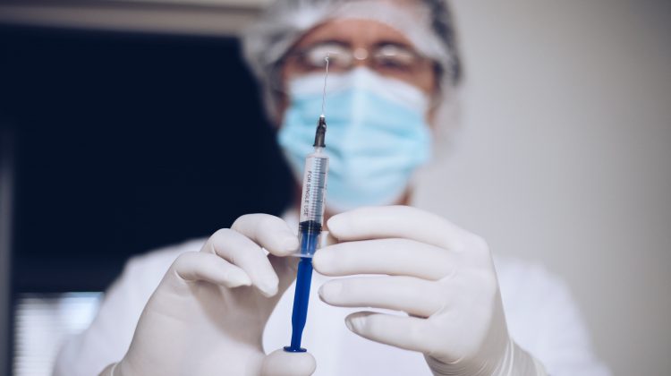 După pandemie, Pfizer dorește să mărească prețul vaccinurilor pentru a obține mai mult profit