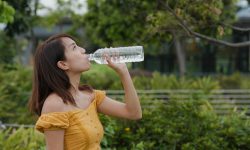 Cel mai scump loc din lume unde să cumperi apă. Prețul este de 3 ori peste medie