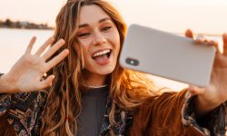 TOP cele mai falsificate telefoane. Și al tău poate fi în listă