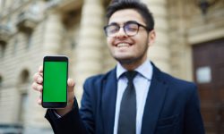 AȘA NU! Cele mai întâlnite greșeli la utilizarea unui smartphone