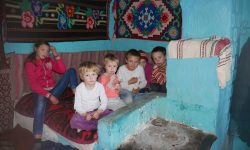 Trist, dar adevărat. Copii moldoveni, printre cei mai săraci europeni