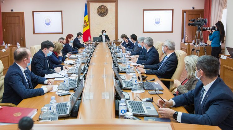 Statul va acorda ajutor angajaților cu un regim de activitate redusă! Cum va fi stabilit cuantumul ajutorului