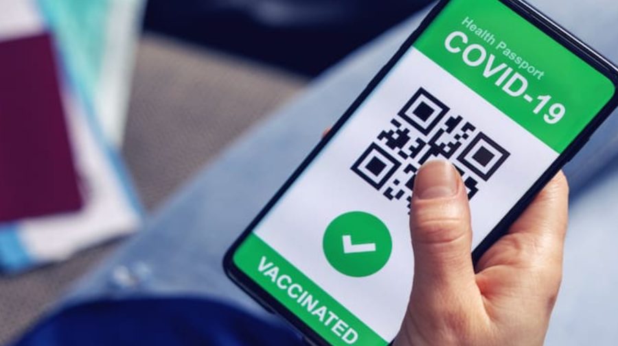 Certificatul COVID-19 ar putea fi obligatoriu la locul de muncă! Autoritățile examinează opțiunea