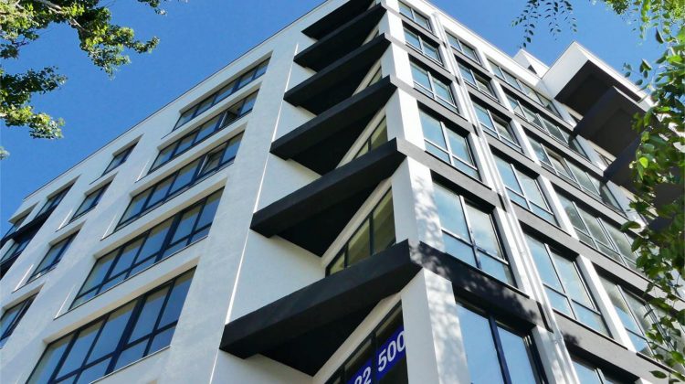 Explozie pe piața imobiliară! Guvernatorul Armașu: Nu vedem că s-a format o bulă în sectorul creditării locuințelor