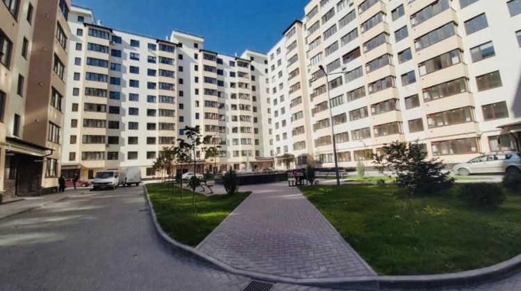 Piața imobiliară se prăbușește! Autorizațiile de construcție s-au redus la aproape jumătate