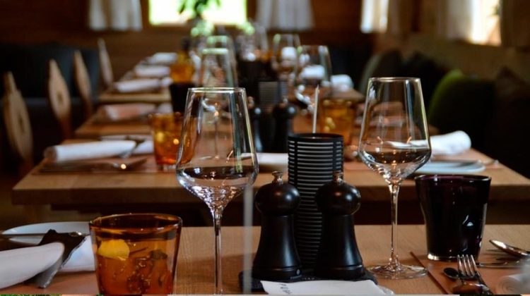 Important pentru HoReCa! Se prelungește perioada aplicării cotei reduse de 6% TVA