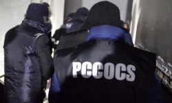 (VIDEO) Schemă de contrabandă cu mărfuri, deconspirată de VAMĂ, SIS și PCCOCS: Doi angajați MAI, reținuți