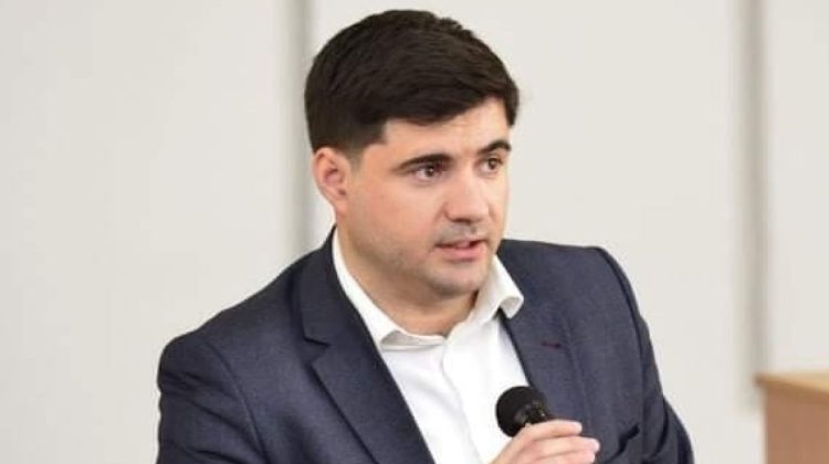 Fostul premier Chicu, prins cu minciuna! Cojuhari: Nimeni nu vinde teatre și palate