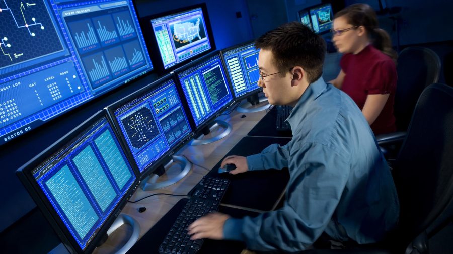 Polonia „fură” specialiștii IT din Moldova, Belarus, Ucraina, Armenia şi Georgia: Pot veni cu familiile