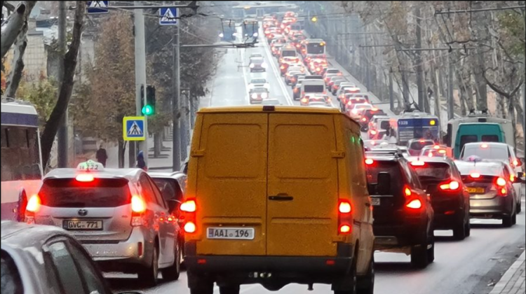 Ambuteiajele ar putea rămâne în trecut! Soluția – obligațiunea municipalității. Ofițerii INSP, în raid cu RLIVE TV