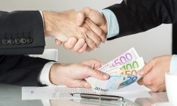 Creditul bancar: avantaje și dezavantaje. La ce trebuie să fii atent când alegi un credit