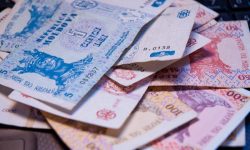 Statul se ține cu „dinții” de bancheri. Câți bani au împrumutat autoritățile?