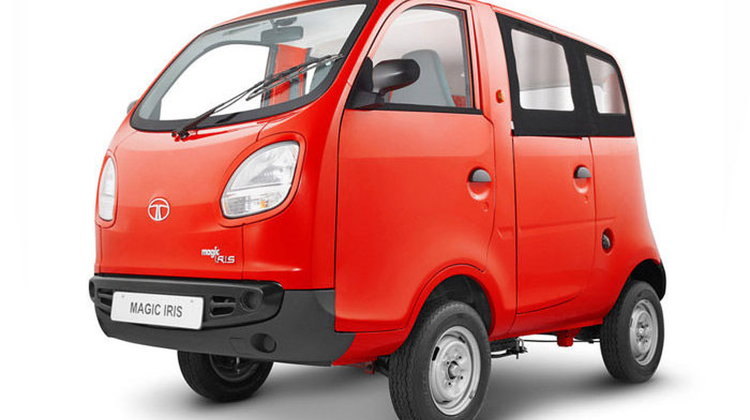 VIDEO Top 10 al celor mai urâte maşini construite în ultimele decenii. Cum arată monstruozităţile