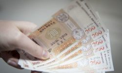 Familiile cu un venit lunar de până la 3100 lei vor primi ajutor pentru perioada rece a anului. Ce sumă