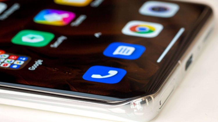 Xiaomi 12: cum arată primul telefon echipat cu Snapdragon 8 Gen 1. Când va fi prezentat oficial?