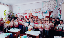 Moș Crăciun există! Maib a adus magia sărbătorilor de iarnă copiilor de la Gimnaziul Cristești, Nisporeni