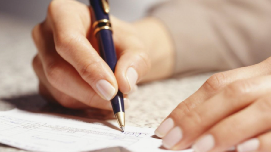 Bătut în cuie! Foștii directori ai companiilor de microfinanțare lichidate, cu pofta-n cui. Nu vor mai fi directori