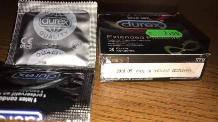 Vânzările de prezervative au scăzut cu 40% în ultimii 2 ani