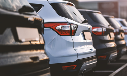 Lorzi în țara proletarilor. SUV-urile, în topul vânzărilor mașinilor noi din Moldova în 2021