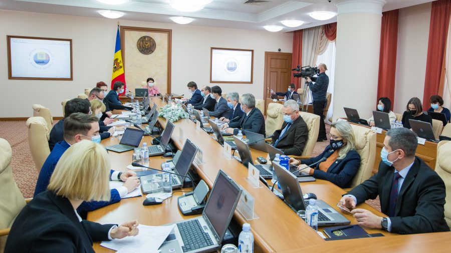 MEC va implementa un nou proiect pentru dezvoltarea învățământului profesional tehnic. Ce este CREATIVO