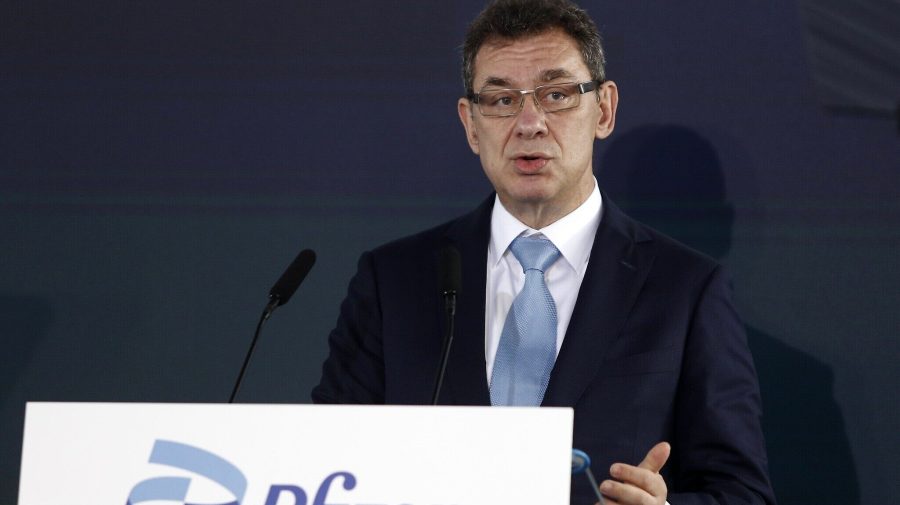 CEO-ul Pfizer a primit Premiul Genesis, în valoare de 1 milion de dolari. Ce va face cu banii