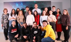 O echipă de studenți din Cahul, premiați pentru o idee de afacere în IT. Cui îi este destinat startup-ul