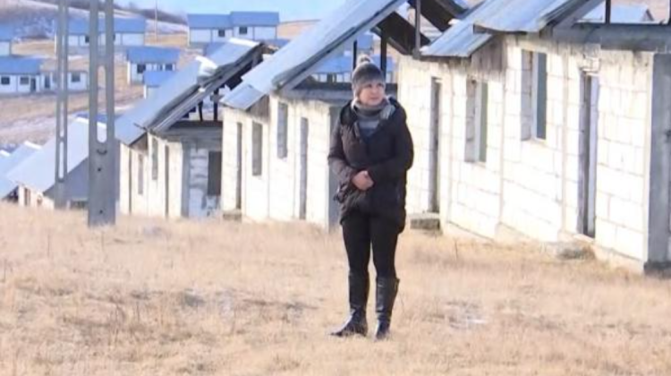 La Bacău se vând case cu 250 de euro. Primii cumpărători sunt deja pe loc