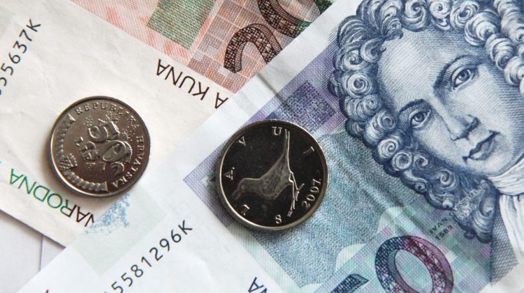 Populația Croației, îndemnată să renunțe la economiile „din ciorap”. Ce legătură are cu aderarea la UE