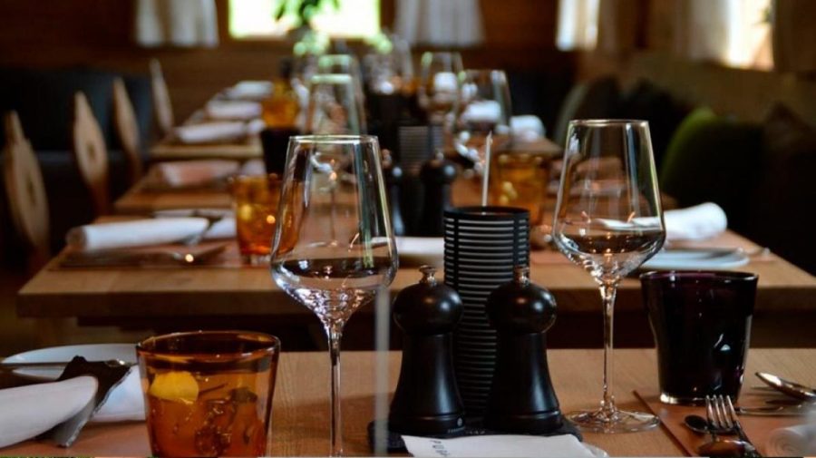 Fiscaliștii îngăduitori cu HoReCa! Aplicarea cotei TVA de 6%, prelungită până la 15 martie 2022