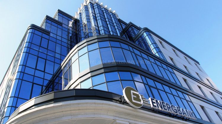 Lupta pentru una dintre cele mai mici bănci din Moldova. Cât a plătit IuteCredit pentru 10% din acțiuni