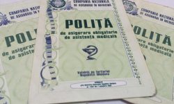 Polița de asigurare ar putea costa de trei ori mai mult în 2023. Anunțul CNAM