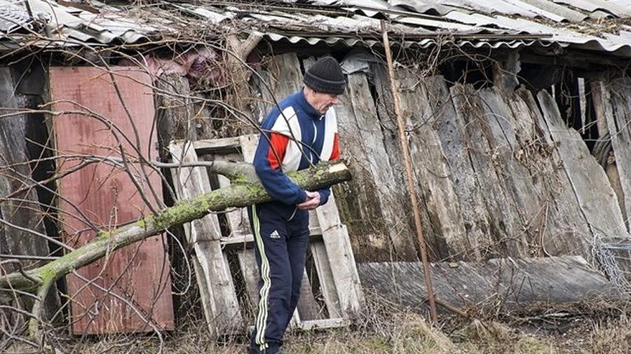 Unul din trei moldoveni, sărac lipit pământului! Cauzele dezastrului