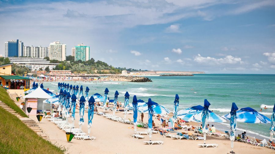 Un român investește 60 de mil. de euro într-un parc de distracții pe malul Mării Negre. Când va fi deschis