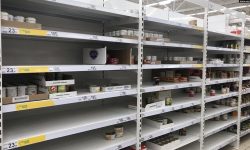 Apocalipsa în Rusia! Populația disperată golește rafturile magazinelor. Cumpără sare, zahăr, ulei și hrișcă