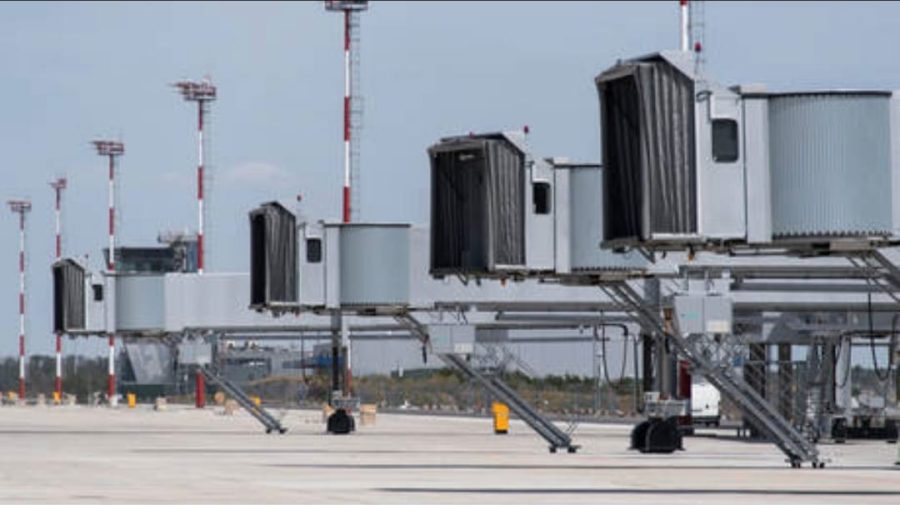 Spațiul aerian al Republicii Moldova rămâne închis pe perioada starii de urgență