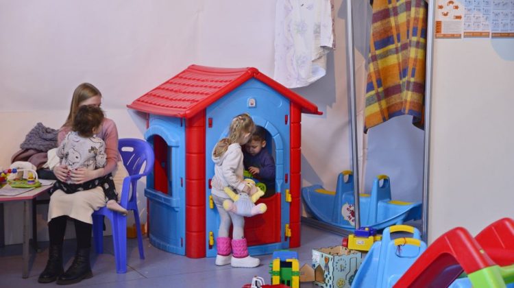 Copiii refugiaților din Ucraina se pot înscrie în școlile din Capitală