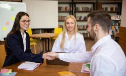 Ce trebuie să știi dacă planifici să angajezi un student