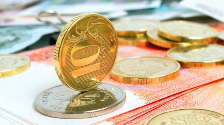 Războiul din Ucraina lovește dur rubla rusească. Forintul ungar şi zlotul polonez au de suferit