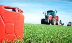 Crește prețul la carburanți! Guvernul anunță ajutor pentru transportatori și agricultori