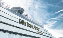 Sute de zboruri anulate în Germania: Personalul de securitate a intrat în grevă. Vor salarii mai mari