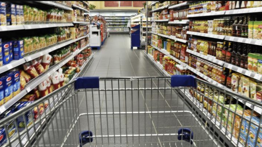 Probleme pentru marile lanțuri de magazine care refuză să se retragă din Rusia. Au vânzări mai mici în Polonia