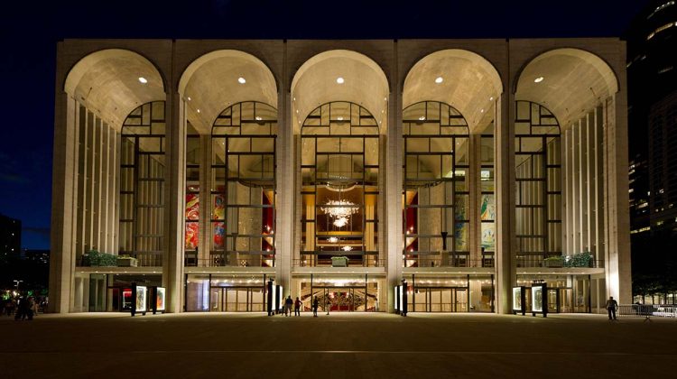 Metropolitan Opera din New York va organiza un concert cu strângere de fonduri pentru Ucraina. Cât costă biletul